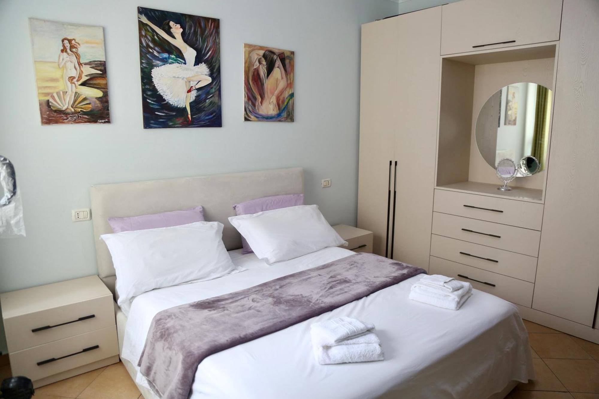 Stay At An Artist'S Place! ติรานา ภายนอก รูปภาพ