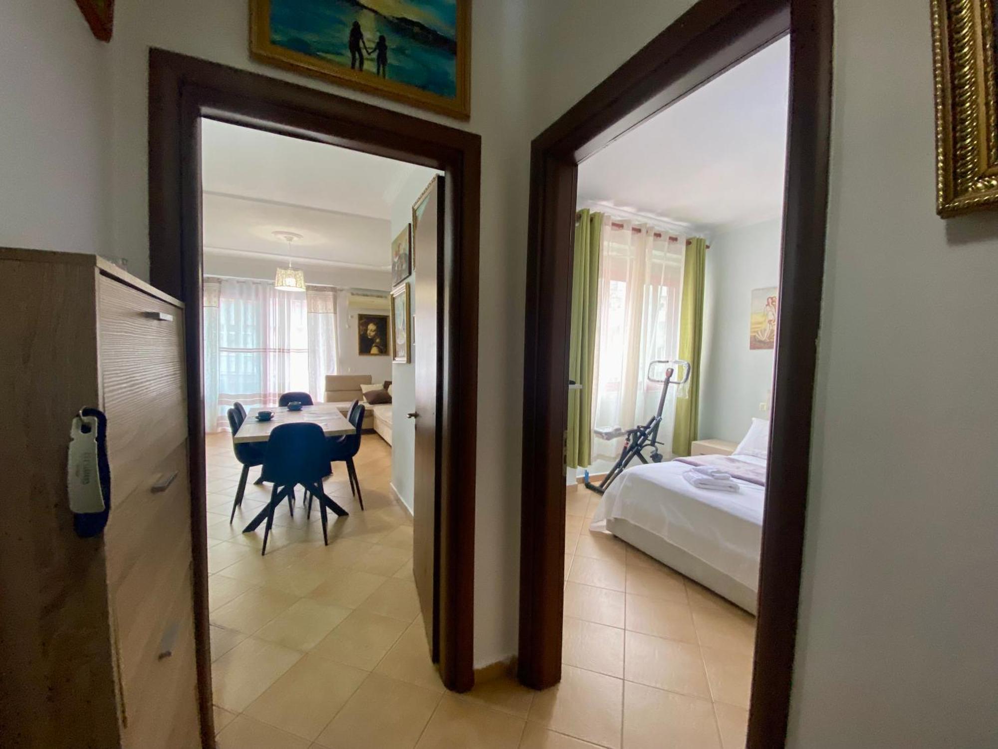 Stay At An Artist'S Place! ติรานา ภายนอก รูปภาพ
